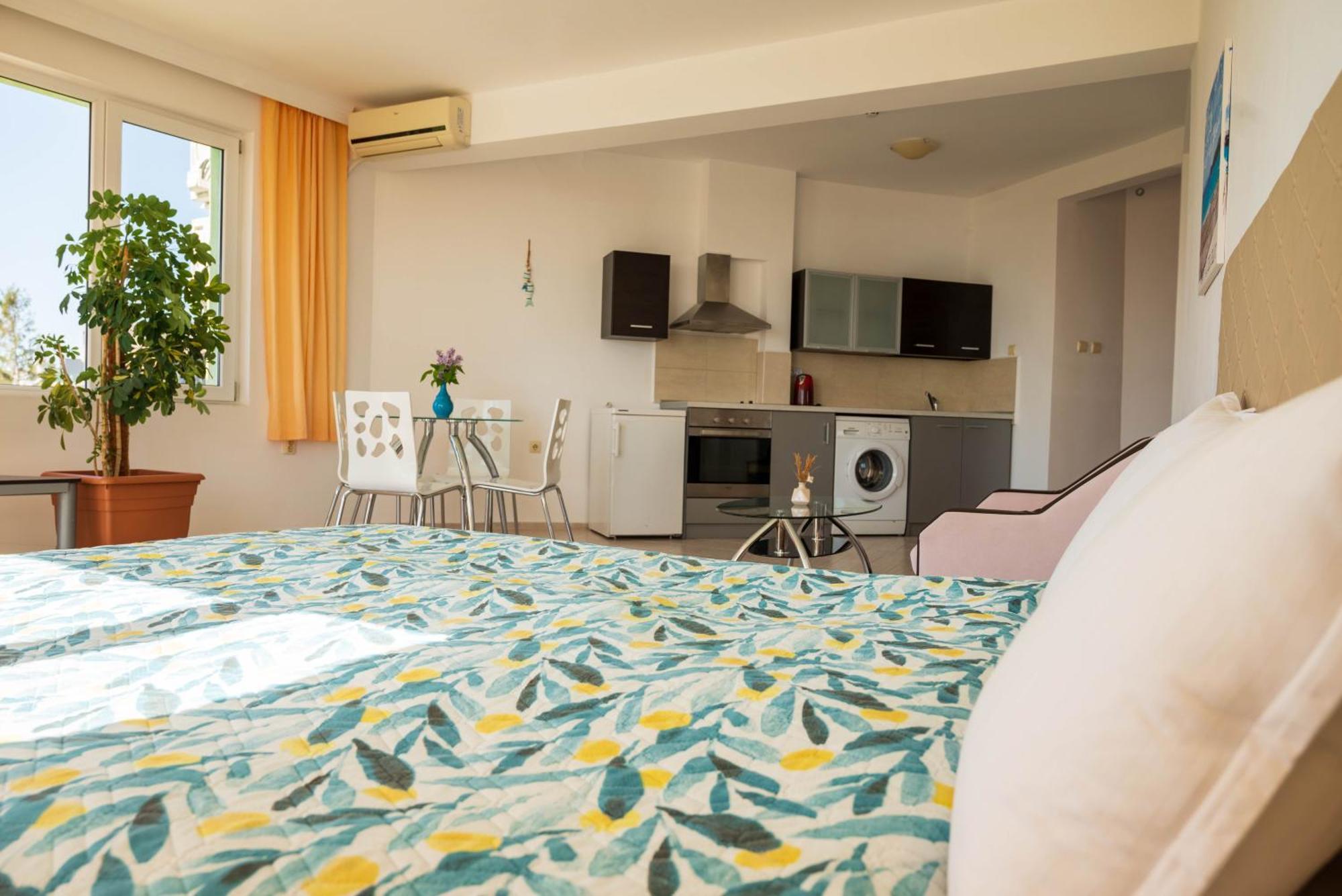 Family Hotel Perla Golden Sands Exterior photo